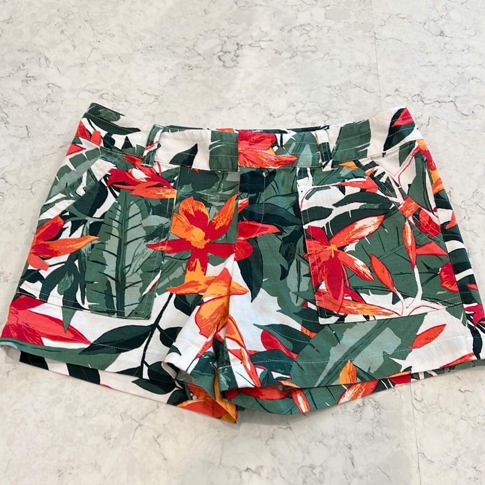 Banana Republic Shorts Floral